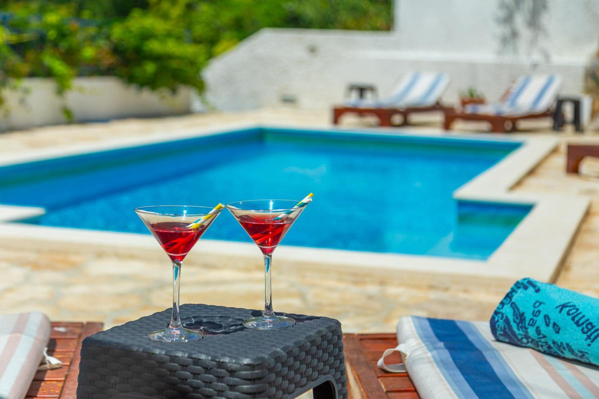 Caleta Seaview Suites II - Pool & Jacuzzi Lokva Rogoznica Exterior foto